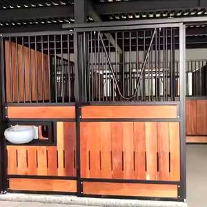 Estructura de acero galvanizado de caballo estable con revestimiento de bambú Puertas estables de granja de lujo sostenibles <span class=keywords><strong>para</strong></span> <span class=keywords><strong>caballos</strong></span> Establo de caballo portátil - Product Image 5