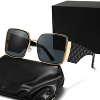 Nouvelles Lunettes de Soleil Carrées de Luxe Unisexe 2026, Branches à Motif Diamant Large, Monture Métallique Dorée, Teinte Tortoise Beige Noir, Lunettes de Créateur Tendance