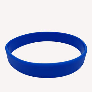 인쇄 가능한 컬러 패턴 로고 오목한 볼록한 글자 기성품 고무 제품과 광택 단색 실리콘 밴드 팔찌 - Product Image 5