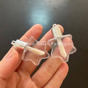 Tube de brillant à lèvres ISMAN 5ml en forme d'étoile argentée avec trou, emballage cosmétique vide unique pour enfants, pour porte-clés, logo personnalisé - Product Image 3