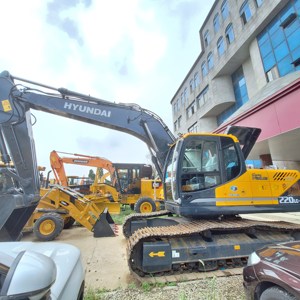 Excavadora de orugas Hyundai 220LC-9S de segunda mano en excelentes condiciones, precio barato, excavadora Hyundai 220LC-9S usada a la venta - Product Image 3