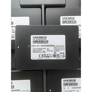 SSD Solid State Drive MZQL2960HCJR-00A07 Kelas Atas 960Gb Nvme U.2 Interface PCIe 4.0 untuk Beban Kerja AI Internal Server - Product Image 3