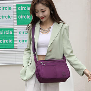 Sac à bandoulière léger en nylon pour femme, sac à bandoulière multi-compartiments, imperméable, grande capacité - Product Image 5