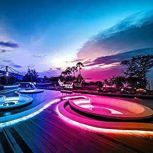 Tira de Luces LED Inteligente Flexible RGB IC de 50 pies (10 m) con Bluetooth para Decoración de Interiores, Luces de Colores Cambiantes, Entrada de CC de 5 V - Product Image 3