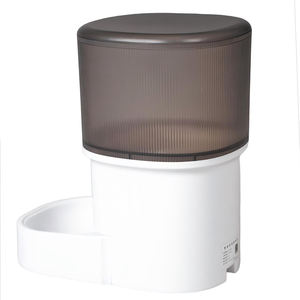 Distributore Automatico di Cibo per Cani e Gatti in Plastica Resistente con Controllo WiFi, Capacità 4L, Design Impermeabile, Alimentazione Remota tramite App - Product Image 5