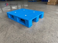 LYPALLETS Palette en HDPE vierge, demi-palette, durable et empilable, palette de stockage en entrepôt, palette en plastique pour l'expédition