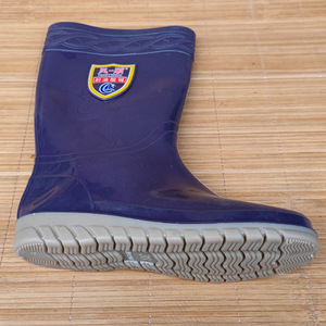 Botas de Lluvia para Mujer Fengshun, Altura Media, Impermeables, Suela de Goma PVC Antideslizante, para Uso en Exteriores - Product Image 1