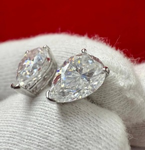 Pendientes de tuerca de moissanita talla pera, plata de ley 925 con baño de rodio, engaste de garra, joyería de regalo de boda para mujer - Product Image 2
