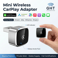 Adaptor Mobil Nirkabel Mini-Latensi Rendah untuk IPhone/Android Mengubah Koneksi CarPlay Berkabel Menjadi Dongle Nirkabel FM 2-in-1