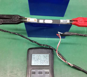 <span class=keywords><strong>Batterie</strong></span> audio de voiture GEB 70C à décharge élevée 6900mAh 3.7V 6.9Ah <span class=keywords><strong>Batterie</strong></span> de stockage d'énergie solaire ternaire pour démarreur de saut NCM 3.7V - Product Image 6