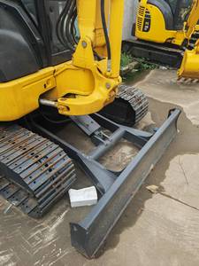 Miniexcavadora usada Komatsu PC40MR en buenas condiciones, motor de maquinaria de movimiento de tierras de 4 toneladas, modelos alternativos PC50 PC55 PC60 0,18 M - Product Image 4