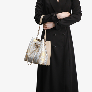 Sac fourre-tout seau beige de luxe personnalisable en jacquard brodé pour femme, haute qualité OEM ODM, vente en gros - Product Image 6