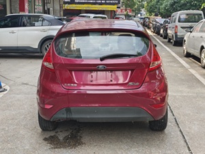 Ford Fiesta 1.5L Automatique Hatchback 2012 Voitures d'occasion Voitures de seconde main Voiture pas chère pour l'exportation - Product Image 3