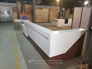 <span class=keywords><strong>Pas</strong></span> <span class=keywords><strong>cher</strong></span> Moderne En Bois Conception de Comptoir de Réception D'hôtel Réception - Product Image 3