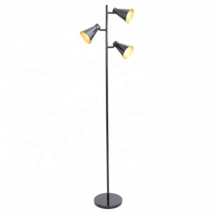 De Metal exclusivo lámpara de piso - Product Image 1