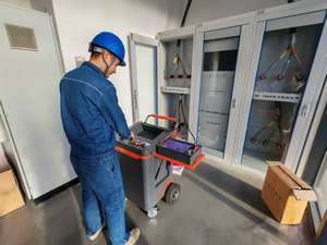 Localisateur <span class=keywords><strong>de</strong></span> défauts <span class=keywords><strong>de</strong></span> câbles systémiques HP-A52 supérieur, générateur d'ondes <span class=keywords><strong>de</strong></span> surtension 32 kV, mesureur <span class=keywords><strong>de</strong></span> distance TDR pour la réparation <span class=keywords><strong>de</strong></span> postes <span class=keywords><strong>de</strong></span> transformation à grande échelle - Product Image 5