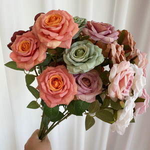 Bouquet de 3 roses artificielles Manta Rose, fleurs en soie plastifiée gaufrée pour mariage et décoration intérieure - Product Image 1