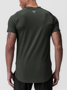 เสื้อยืดออกกำลังกายผู้ชาย แห้งเร็ว ระบายอากาศ ซับเหงื่อ กระชับรูปร่าง ผ้ายืดสแปนเด็กซ์ ทรงสลิมฟิต แบบเรียบ - Product Image 2