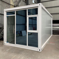 Maison préfabriquée écologique en conteneur, mini-maison modulaire avec façade vitrée pour la vie en plein air et l'hébergement temporaire