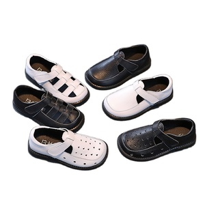 Chaussures scolaires noires à bride en T pour filles et garçons, petit MOQ, en stock - Product Image 1