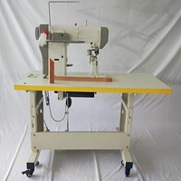Machine à coudre automatique informatisée à entraînement direct à aiguille unique à rouleaux postés Fabrication de chaussures inversée avec moteur essentiel