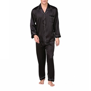 <span class=keywords><strong>Pigiama</strong></span> da <span class=keywords><strong>uomo</strong></span> personalizzato con <span class=keywords><strong>pigiama</strong></span> in raso e completo a maniche lunghe abbigliamento da notte in seta da <span class=keywords><strong>uomo</strong></span> Sexy stile moderno e morbido e accogliente camicia da notte di grandi dimensioni - Product Image 4