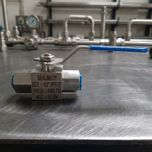 CF8 CF8M สแตนเลสสตีล 1 ชิ้น บอลวาล์วแบบฟูลบอร์ 1/4" ถึง 4" แบบเกลียว BSP NPT 150 #   ระบบควบคุมการไหลแบบอุตสาหกรรมที่ใช้คันโยก - Product Image 3