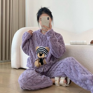 Pigiama da <span class=keywords><strong>Donna</strong></span> Invernale in Pile Coral con Orsetto Cartone Animato, Caldo Completo da Notte in Flanella con Maniche Lunghe e Morbido Peluche, Abbigliamento da Casa Due Pezzi - Product Image 4