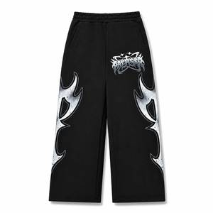 Pantalones Deportivos para Hombre de Alta Calidad con Logotipo de Llama Plateada, Impresión DTG Profesional, Felpa Gruesa, Venta al Por Mayor Directa de Fábrica - Product Image 2