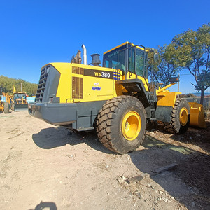 รถตักหน้า Komatsu WA380 WA320 มือสองคุณภาพสูง รับน้ำหนักได้ 15 ตัน เครื่องยนต์กำลัง 92 กิโลวัตต์ รุ่นปี 2016 ปั๊มไฮดรอลิก Nabtesco มีสินค้าในสต็อก - Product Image 3