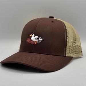 Casquette de camionneur personnalisée de haute qualité 6 panneaux à profil haut Casquette de baseball réglable avec logo brodé structuré vintage - Product Image 4