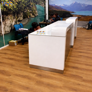 Mostrador <span class=keywords><strong>de</strong></span> Recepción Personalizado <span class=keywords><strong>de</strong></span> Corian y Acero Inoxidable para Hertz Car Rent, Mostrador <span class=keywords><strong>de</strong></span> Información Moderno para <span class=keywords><strong>Aeropuerto</strong></span>, Mostrador <span class=keywords><strong>de</strong></span> Recepción Moderno en Venta - Product Image 4