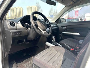 <span class=keywords><strong>Suzuki</strong></span> <span class=keywords><strong>Vitara</strong></span>, un Vehículo Todoterreno de Lujo, con Bajo Consumo de Combustible y como Auto Usado Económico - Product Image 3