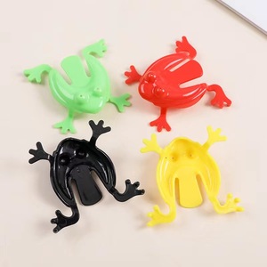 Mini grenouilles rebondissantes - Petites grenouilles sauteuses coquines, jouets interactifs en plastique pour parents et enfants - Product Image 2
