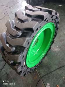 Pneu plein 33x12-20 utilisé pour les véhicules OTR, prix bas, haute qualité - Product Image 3