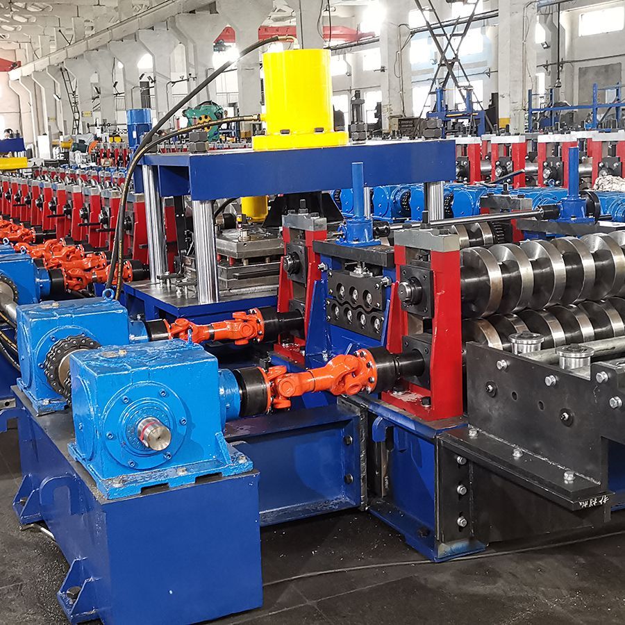 Machine à modeler les roulettes de garde-corps, Rail de protection en acier, faisceau W