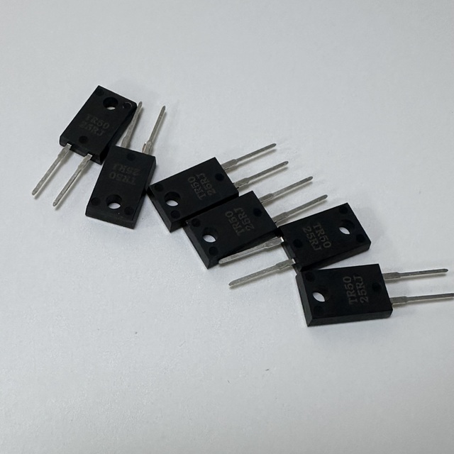 High Power TO-220 & TO-247 Resistor 20W-100W Range 0.05ohm-10k Ohm Variations 3R3 & R100 R300