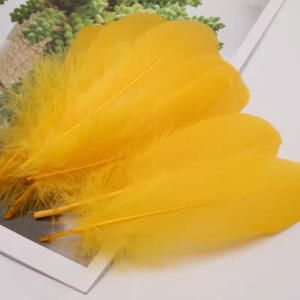Plumes de canard naturelles en vrac pour <span class=keywords><strong>la</strong></span> décoration de mariage, les arrangements floraux, <span class=keywords><strong>la</strong></span> fabrication de chapeaux et les loisirs créatifs - Product Image 4