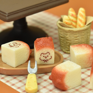 Cucciolo carino Toast in resina Flatback Cabochon casa delle bambole in miniatura cibo charm per fai da te custodia per telefono accessori decorazione - Product Image 6