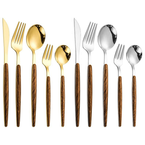 Set di 4 posate da matrimonio sostenibili in acciaio inossidabile 304 dorato, lavabili in lavastoviglie, coltello, forchetta, cucchiaio e <span class=keywords><strong>cucchiaino</strong></span> classici - Product Image 6