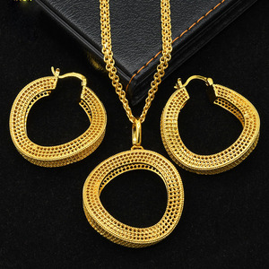 24Kゴールドジュエリーセット ネックレス＆ピアス サウジアラビアスタイル アフリカンデザイン イエローゴールド - Product Image 3
