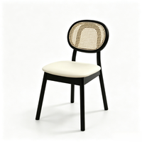 Chaise de salle à manger en bois massif noir avec dossier en rotin et assise rembourrée en cuir, ergonomique, légère, durable, stable, style Mid-Century Japandi