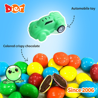 Bonbons en gros personnalisés sous marque privée, bonbons gélifiés saveur chocolat au lait et biscuit halal en forme de voitures de course, emballage boîte de bonbons pour enfants