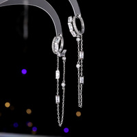 Boucles d'oreilles pendantes tendance pour femmes en alliage de zinc et laiton avec pierres de zircon, design double chaîne polyvalent, idéales pour toutes les occasions, vente en gros