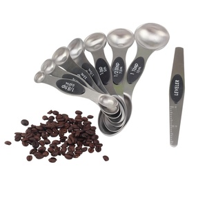 Ensemble de cuillères à mesurer magnétiques pleine grandeur avec niveleur - Product Image 2