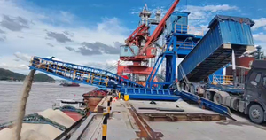 New Continuous Mobile <strong>Vertical</strong> <strong>Screw</strong> <strong>Type</strong> Grab <strong>Ship</strong> Loader <strong>Unloader</strong> Marine Offshore Crane BOMEI Brand Metal Multi-Power - Product Image 3