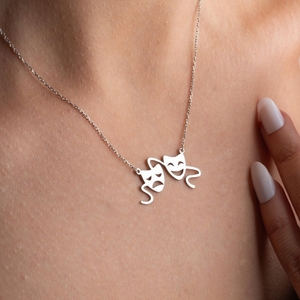 Chic 18k placcato oro 316L in acciaio inox Theatre collana Tranish libero tragedia ciondolo gioielli regali per gli amanti del dramma - Product Image 4