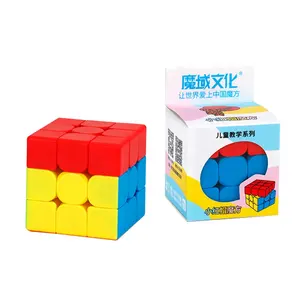 Großhandel benutzer definierte Kinder kleine Redhat Würfel Kunststoff 3x3x3 Magic Cube Puzzle Klassen zimmer aufkleber loses Spiel Spielzeug