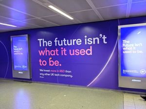 Khuyến mãi xách tay Backlit biểu ngữ cho xe buýt nơi trú ẩn Quá Cảnh tấm quảng cáo không thấm nước thiết kế nhẹ cho sân bay - Product Image 5