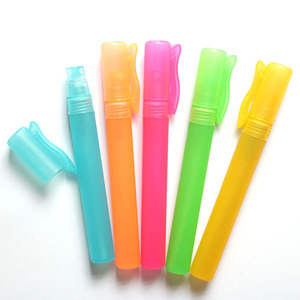 Stylo pulvérisateur désinfectant pour les mains personnalisé avec logo, 10 ml, 5 ml, 3 ml, transparent et noir doré - Product Image 3